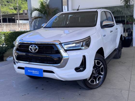 TOYOTA HILUX 2.8 D-4D TURBO DIESEL CD SRV 4X4 AUTOMÁTICO